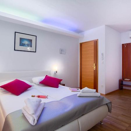 Villa Sveti Kriz Trogir Bagian luar foto