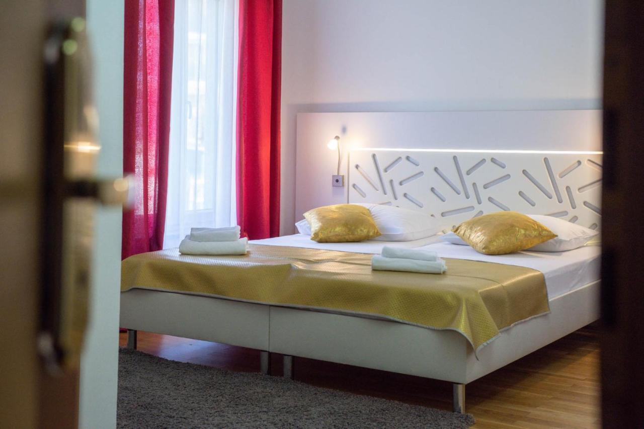 Villa Sveti Kriz Trogir Bagian luar foto